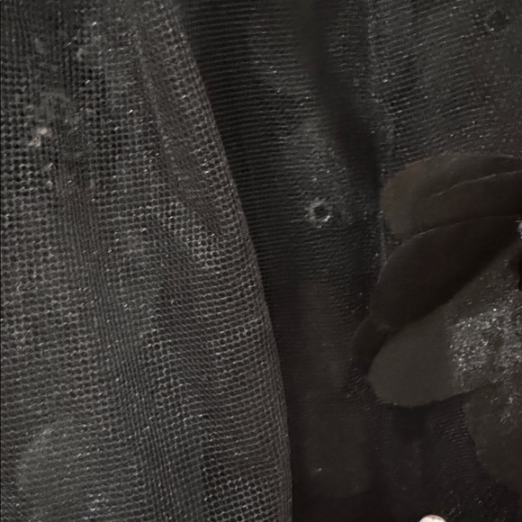 Bronx and Banco Black Gown - Picture 13 of 13